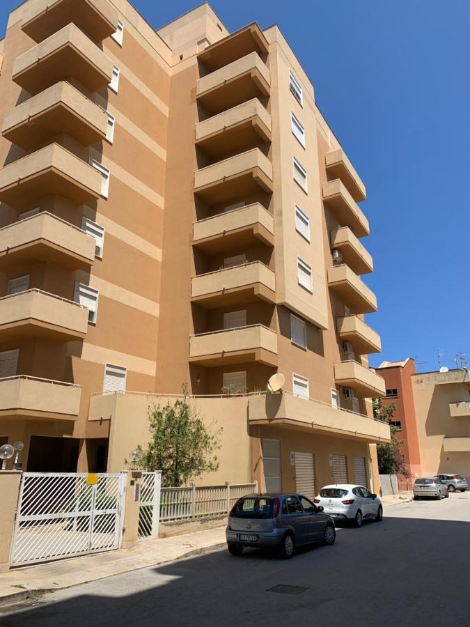 Apartamento La Casa Di Angelica Trapani Exterior foto